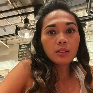 Meet your Posher, Ayu